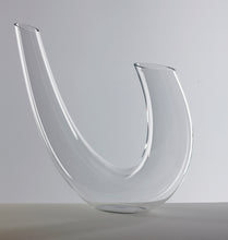 Load image into Gallery viewer, Gabriel Glas Alpha Decanter (handmade) - iWine.sg