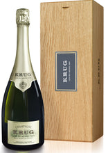 Load image into Gallery viewer, Krug Clos du Mesnil 2002 (Gift box) - iWine.sg