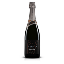Load image into Gallery viewer, Ridgeview Blanc de Blancs 2015 - iWine.sg